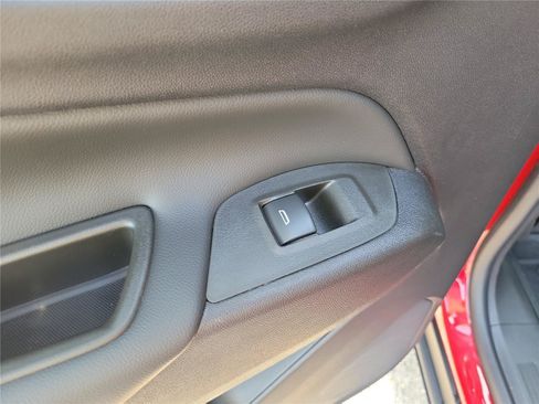 Used 2024 Chevrolet Equinox LT w/ LPO, Floor Liner Package FWD image 14
