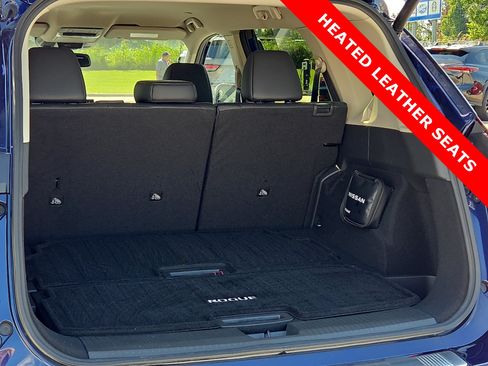 Used 2025 Nissan Rogue SL AWD/4WD image 9