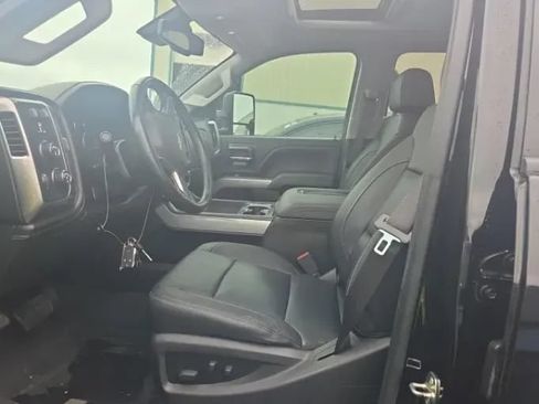 Used 2019 Chevrolet Silverado 2500 LTZ w/ Duramax Plus Package AWD/4WD image 4