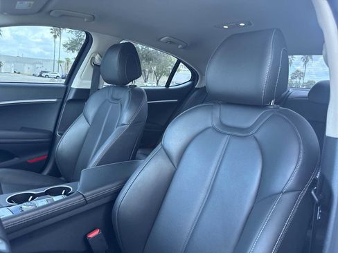 Used 2023 Genesis G70 2.0T RWD image 14