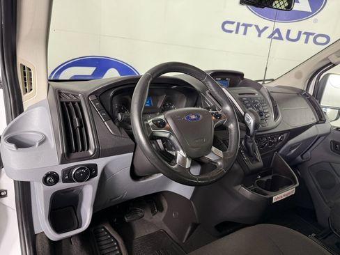 Used 2015 Ford Transit 150 XLT image 17