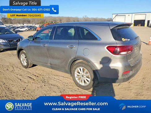 Used 2019 Kia Sorento FWD V6 image 3