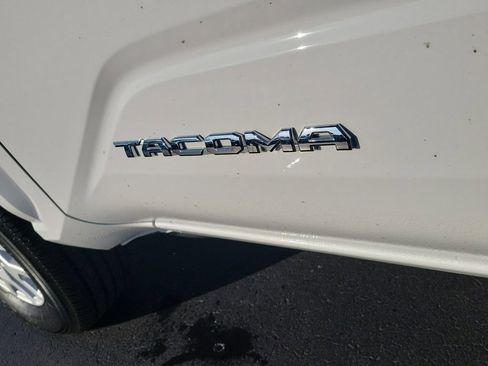 Used 2024 Toyota Tacoma SR5 image 7
