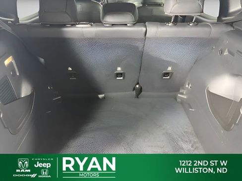 Used 2023 Jeep Renegade Limited AWD/4WD image 7