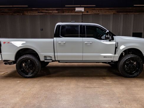 Used 2026 Ford F250 Platinum image 11