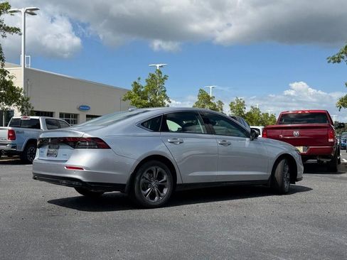 New 2026 Honda Accord EX-L image 9