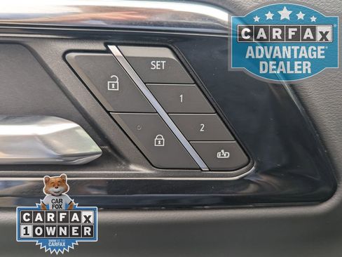 Used 2025 Chevrolet Tahoe Premier AWD/4WD image 17