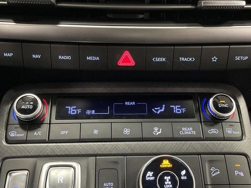 Used 2024 Hyundai Palisade Limited image 22