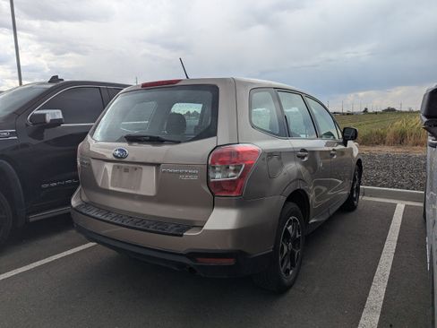 Used 2014 Subaru Forester 2.5i AWD/4WD image 4