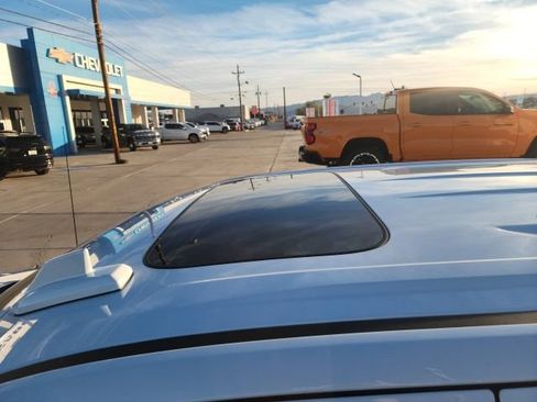 New 2026 Chevrolet Silverado 1500 High Country AWD/4WD image 12