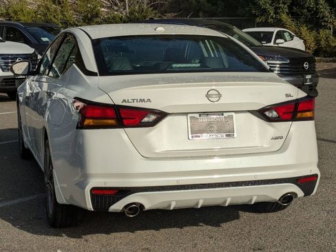 New 2025 Nissan Altima 2.5 SL AWD/4WD image 7