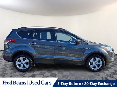 Used 2016 Ford Escape SE w/ Equipment Group 201A image 8