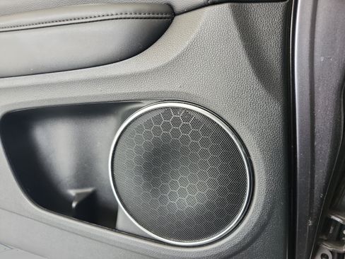 Used 2018 Honda HR-V EX-L image 30