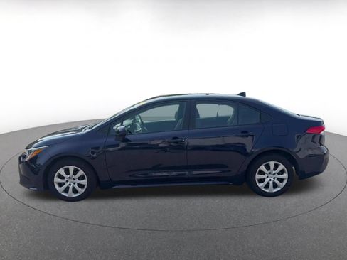 Used 2025 Toyota Corolla LE FWD image 8
