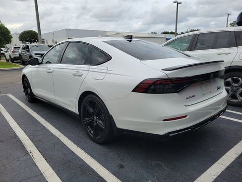 Used 2023 Honda Accord Sport image 4