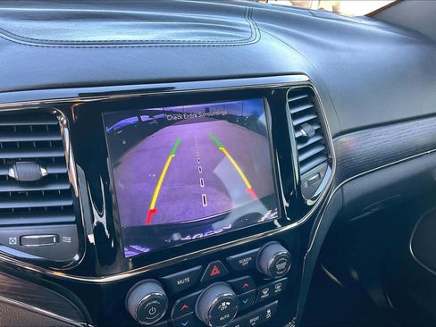 Used 2020 Jeep Grand Cherokee High Altitude image 24