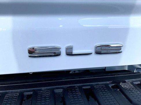 New 2026 GMC Sierra 2500 SLE AWD/4WD image 10