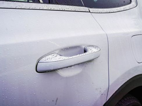 Certified 2022 Kia Telluride S image 8