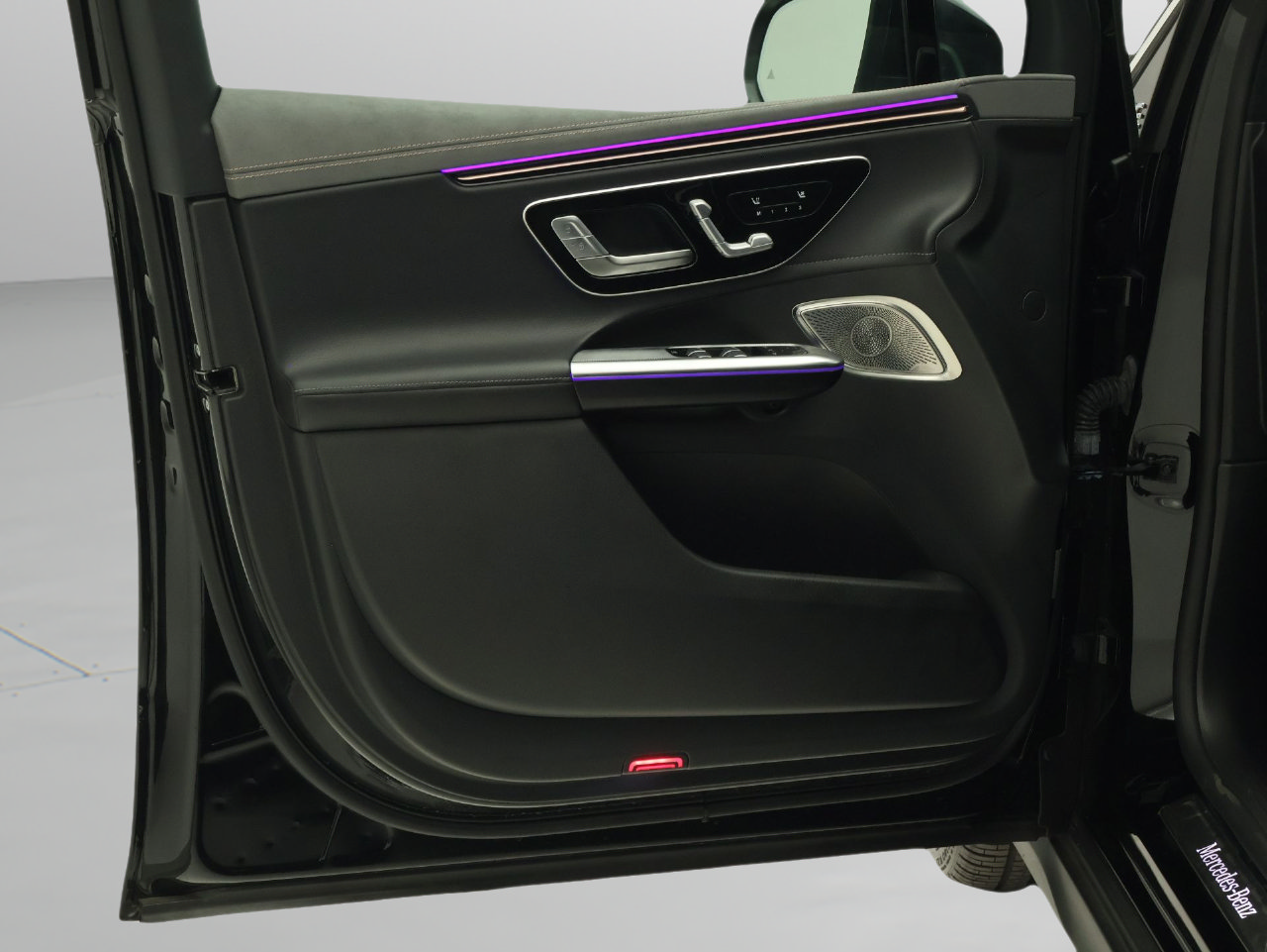 Certified 2023 Mercedes-Benz EQE 500 4MATIC SUV image 17