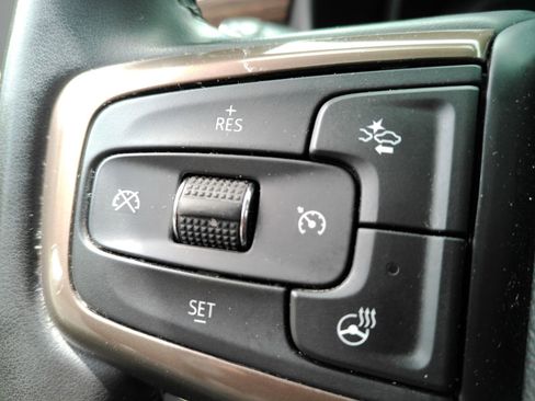 Certified 2023 Chevrolet Suburban High Country AWD/4WD image 26
