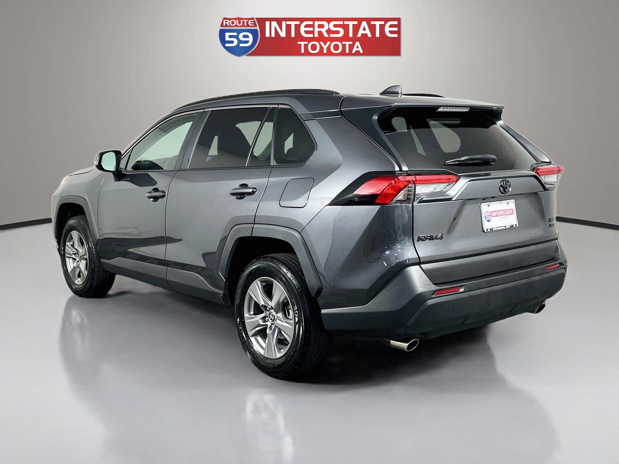 Used 2025 Toyota RAV4 XLE w/ Convenience Package AWD/4WD image 5