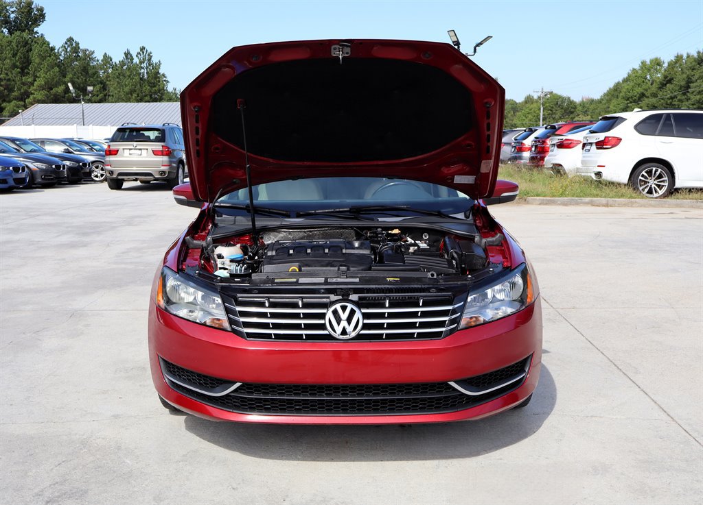 Used 2015 Volkswagen Passat TDI SE FWD image 37