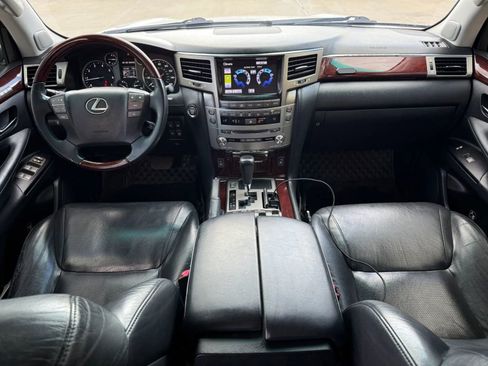Used 2014 Lexus LX 570 4WD image 13
