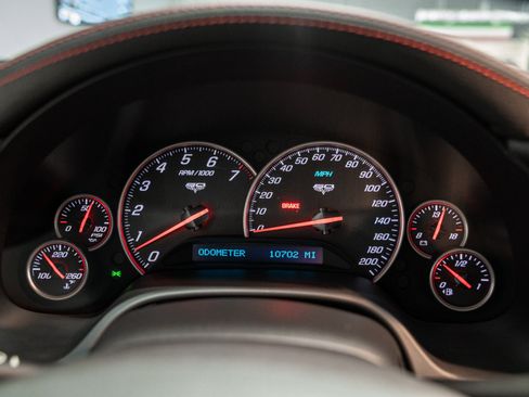 Used 2013 Chevrolet Corvette Z06 w/ 3LZ Preferred Equipment Group RWD image 30