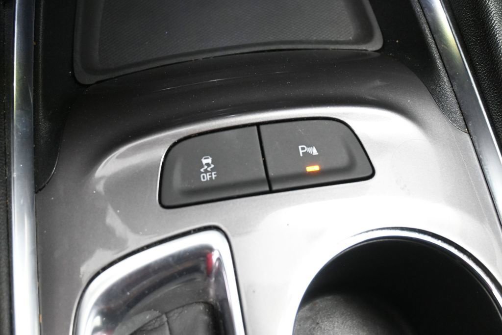 Used 2025 Chevrolet Malibu LT FWD image 30
