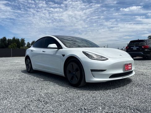 Used 2022 Tesla Model 3 Long Range AWD/4WD image 10