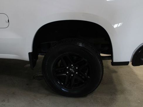 Used 2020 Chevrolet Silverado 1500 LT Trail Boss AWD/4WD image 27