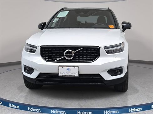 Used 2022 Volvo XC40 T5 R-Design w/ Advanced Package image 3