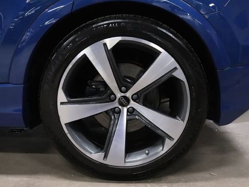 Used 2024 Audi SQ8 Prestige w/ Prestige Package image 38