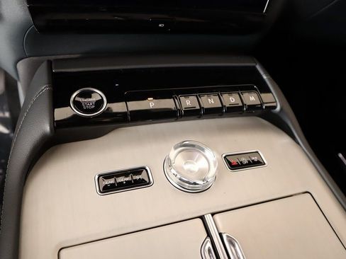 New 2025 Lincoln Navigator Reserve w/ Jet Appearance Package AWD/4WD image 8
