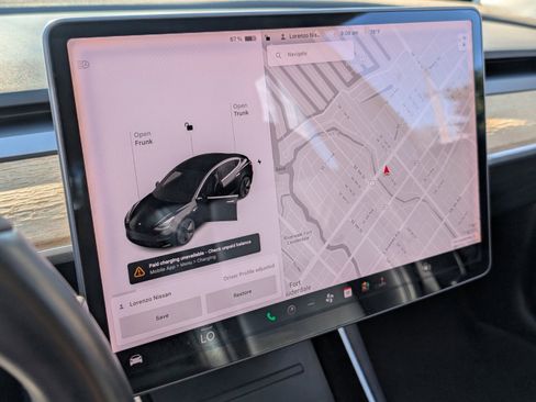 Used 2019 Tesla Model 3 Long Range image 22