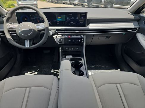 New 2026 Hyundai Sonata SEL FWD image 18