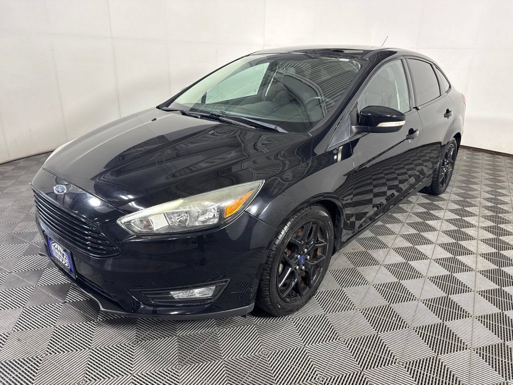 Used 2016 Ford Focus SE FWD image 5