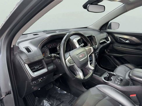 Used 2024 GMC Terrain SLT AWD/4WD image 12
