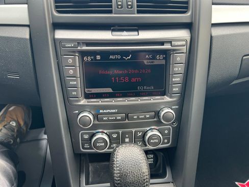 Used 2009 Pontiac G8 4dr Sdn w/ Premium Package image 29