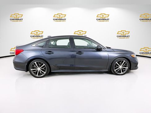 Used 2022 Honda Civic Touring image 8