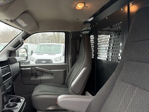 Used 2024 Chevrolet Express 2500 w/ Driver Convenience Package image 28