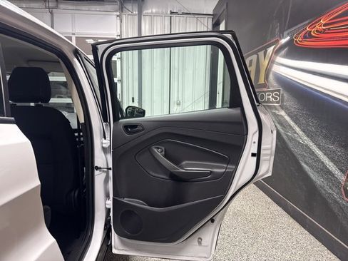 Used 2017 Ford Escape S image 23