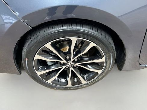 Used 2017 Toyota Corolla SE image 28