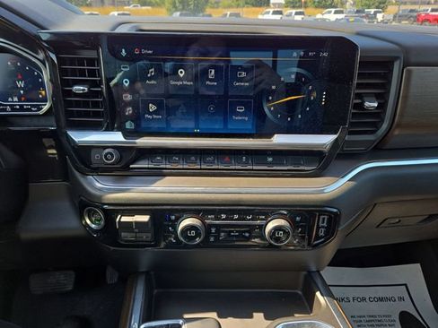 Used 2023 Chevrolet Silverado 1500 High Country w/ High Country Premium Package AWD/4WD image 25