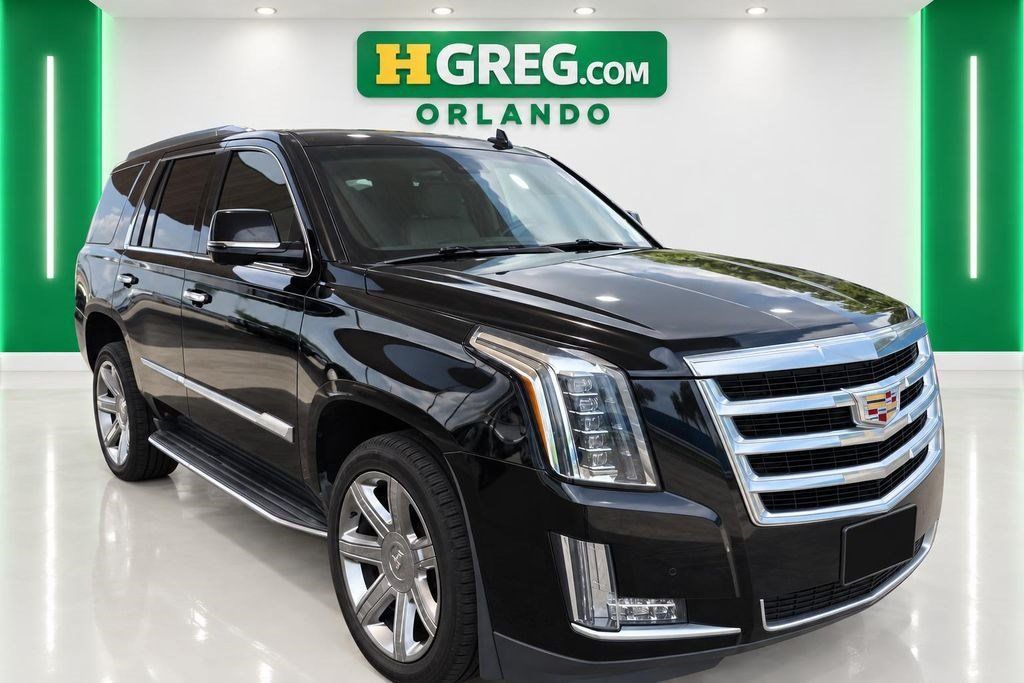 Used 2018 Cadillac Escalade Luxury RWD image 4