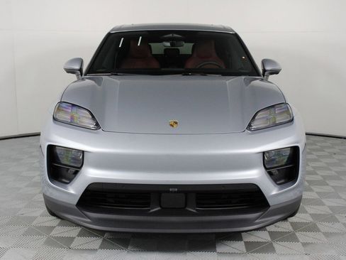 New 2026 Porsche Macan Electric image 10