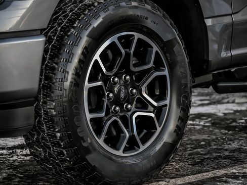 Used 2022 Ford F150 XLT w/ Equipment Group 302A High image 4