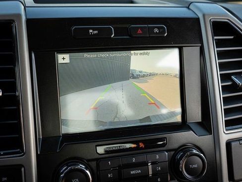 Used 2017 Ford F150 Lariat image 24