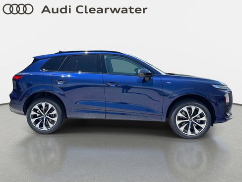 New 2026 Audi Q3 quattro 2.0T AWD/4WD image 5