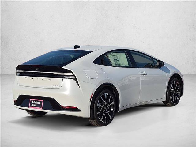 New 2027 Toyota Prius Plug-In Hybrid FWD image 2